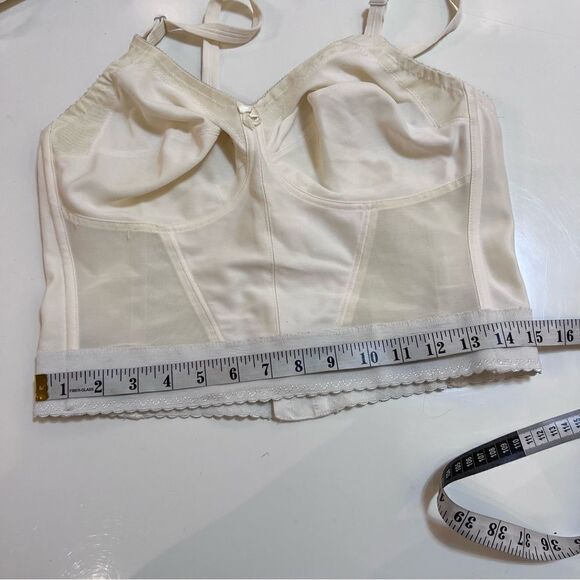 Vintage 1960s / 1970s Ivory Mesh Panel Long Line Soft Cup Bra Corset Bustier - Picture 9 of 13